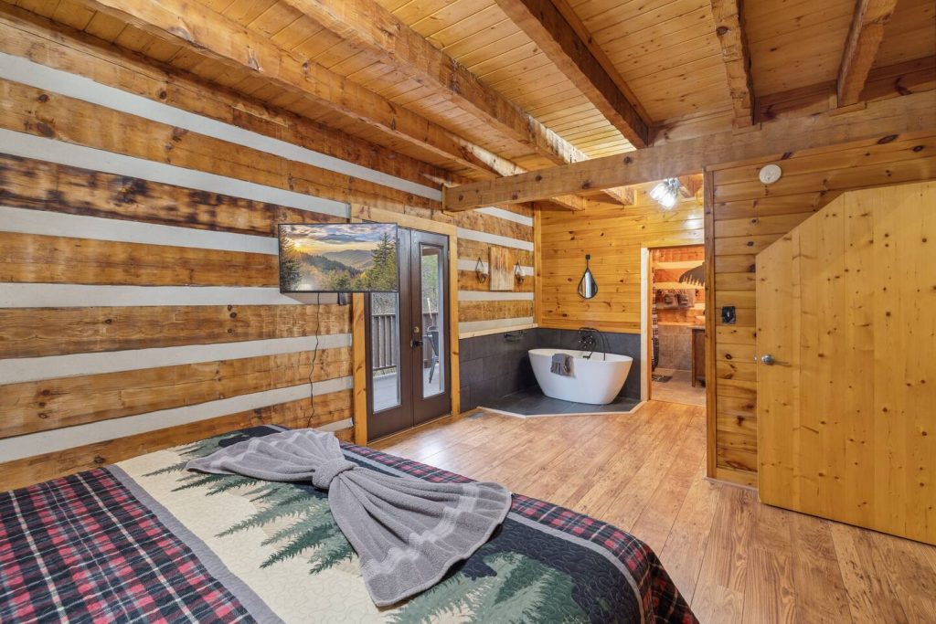 Mama Bear Cabin - Image 10